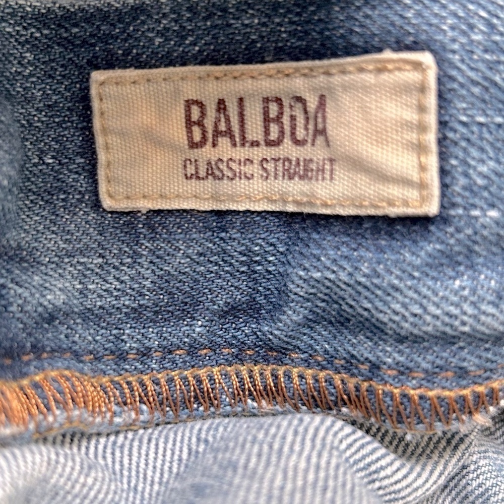 Hollister Balboa Classic Straight Jeans - Picture 6 of 6